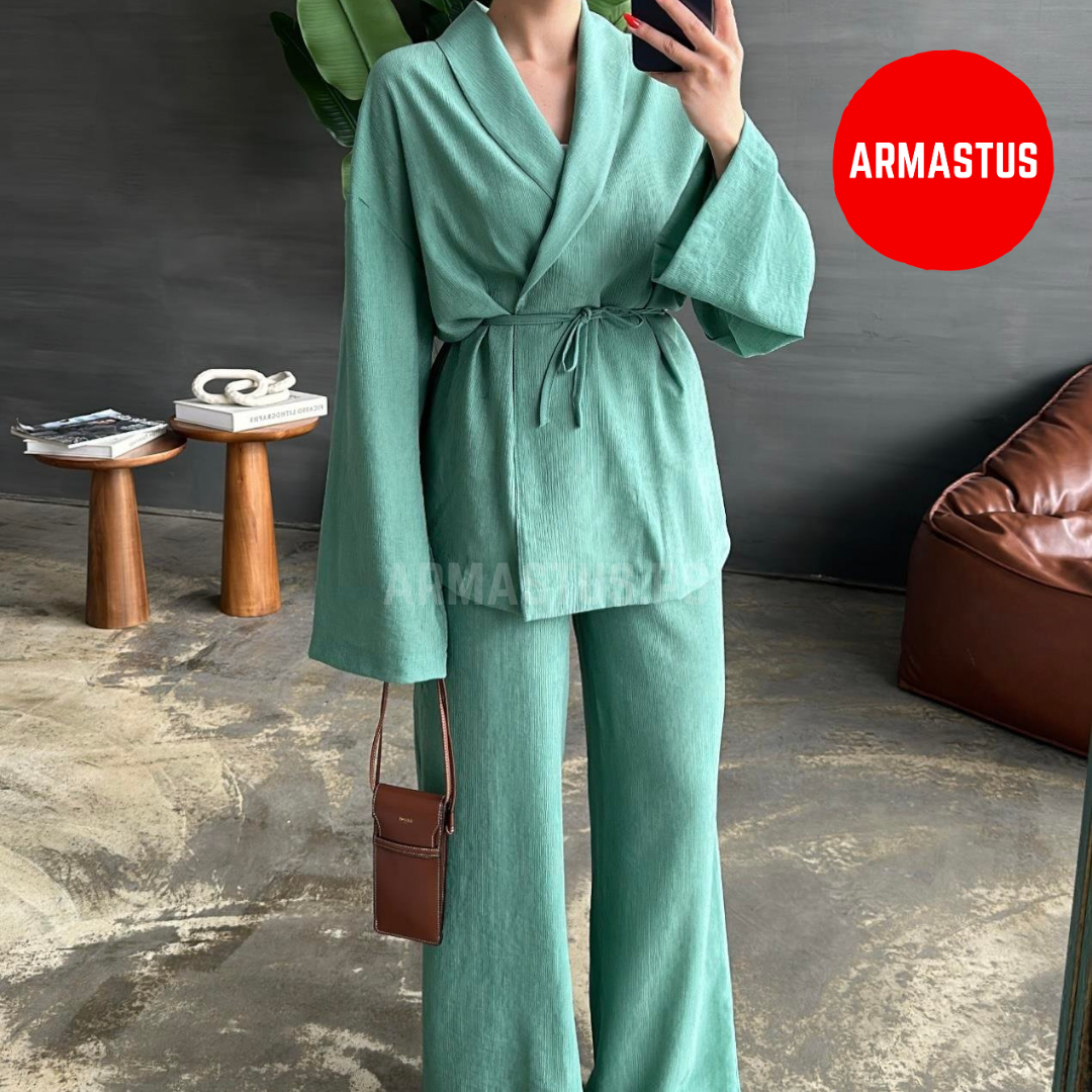 Two Piece Set