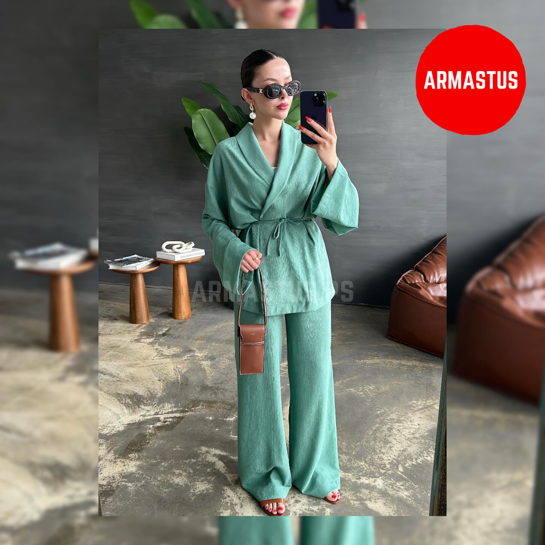 Two Piece Set