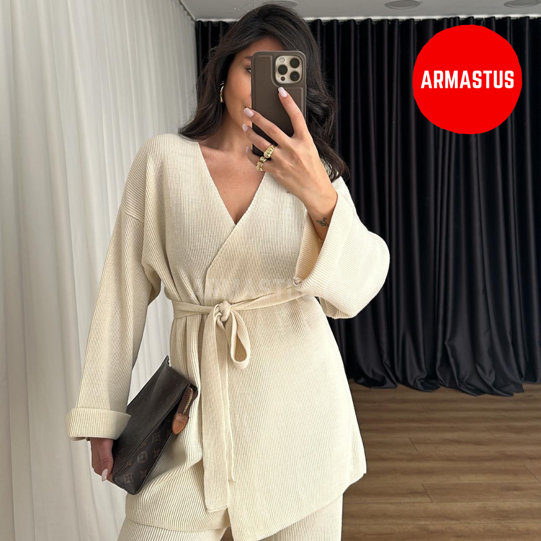 Two Piece Set
