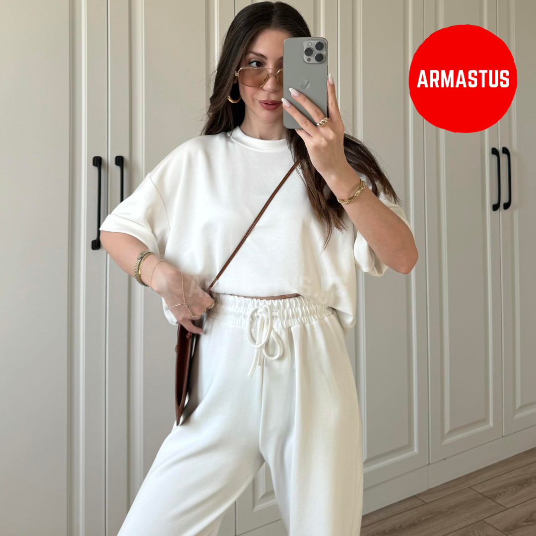 Two Piece Set