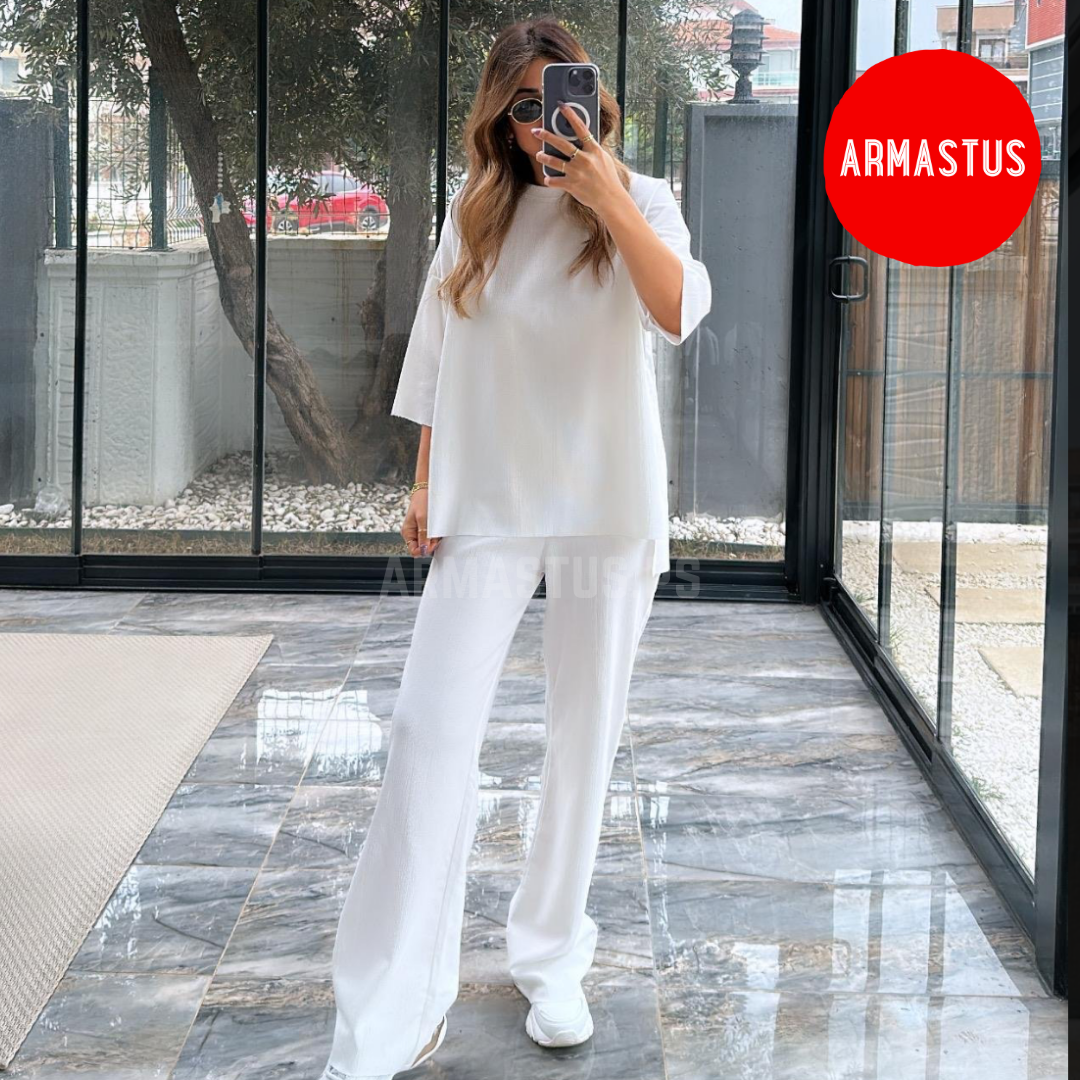 Two Piece Set