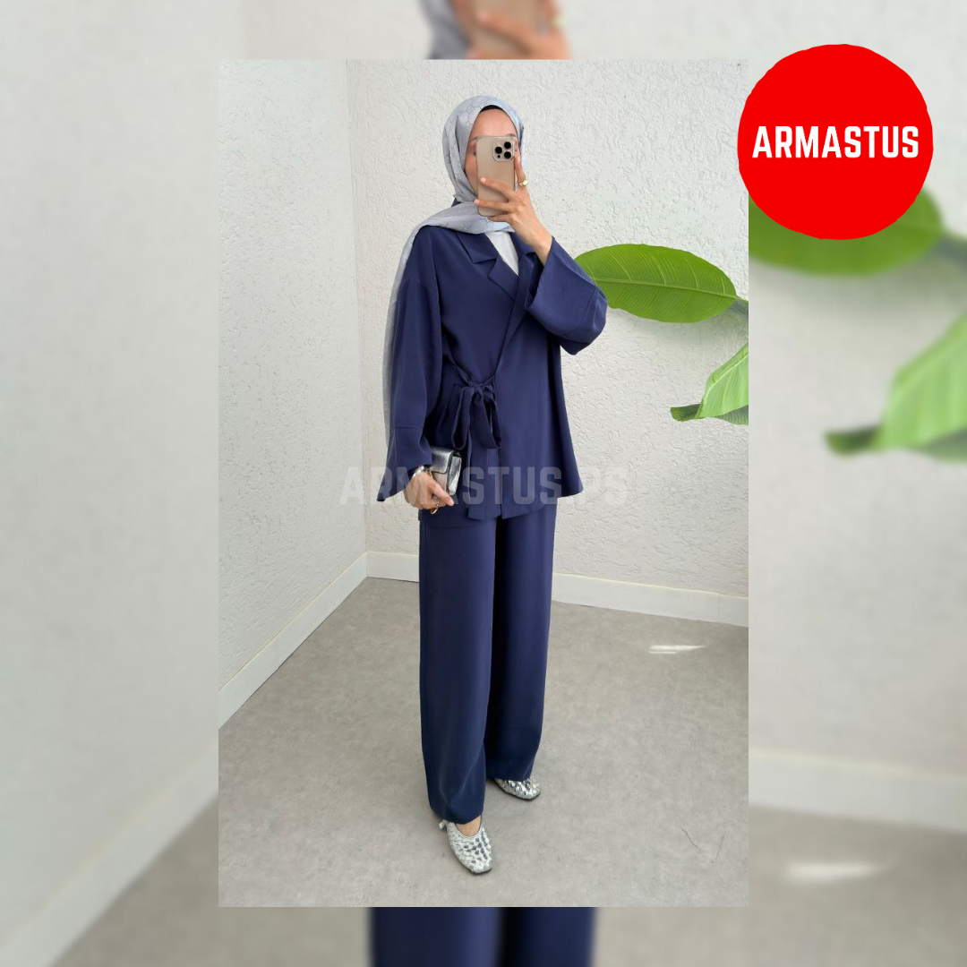 Two Piece Set