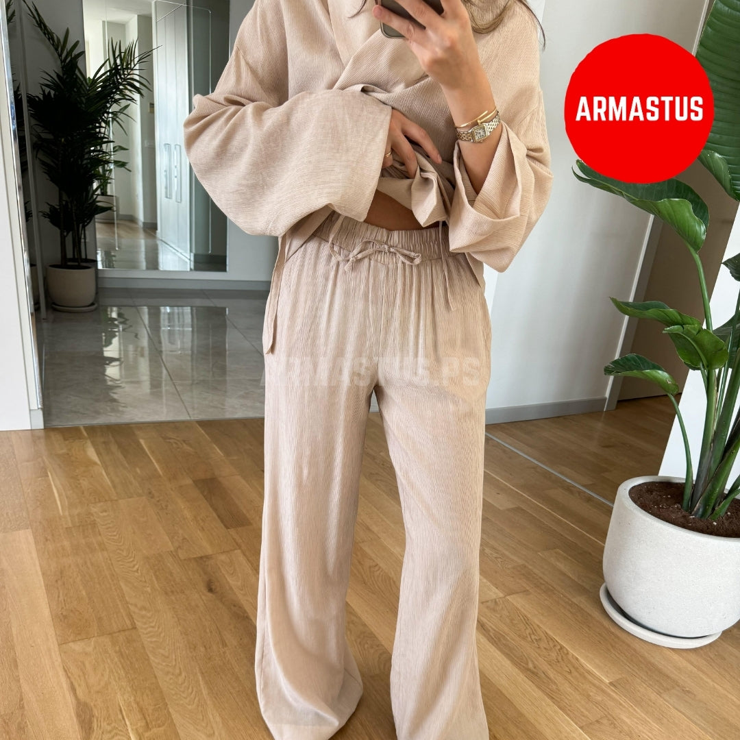 Two Piece Set