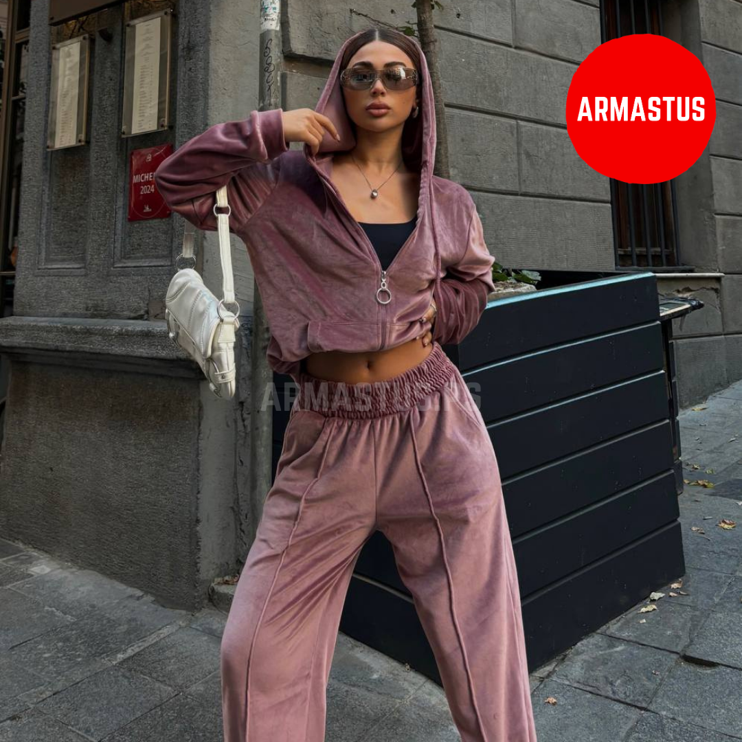 Two Piece Set