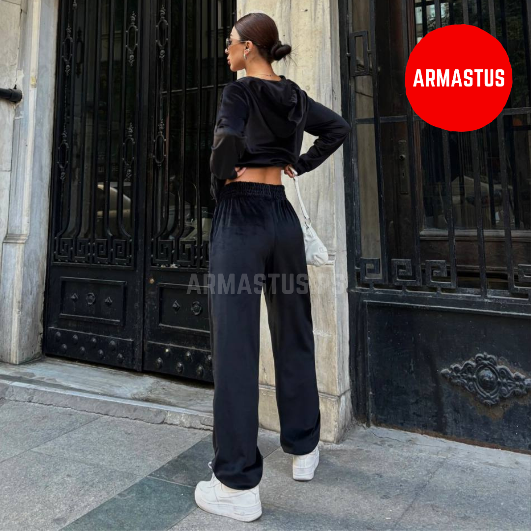 Two Piece Set