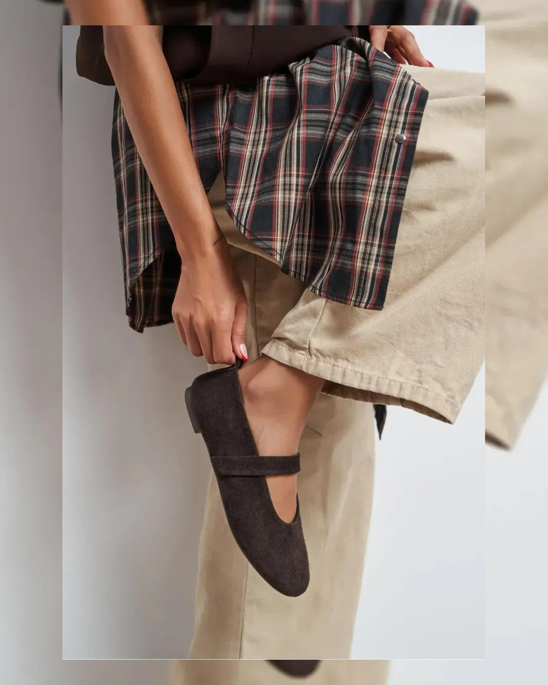 Footwear - Brown - detail