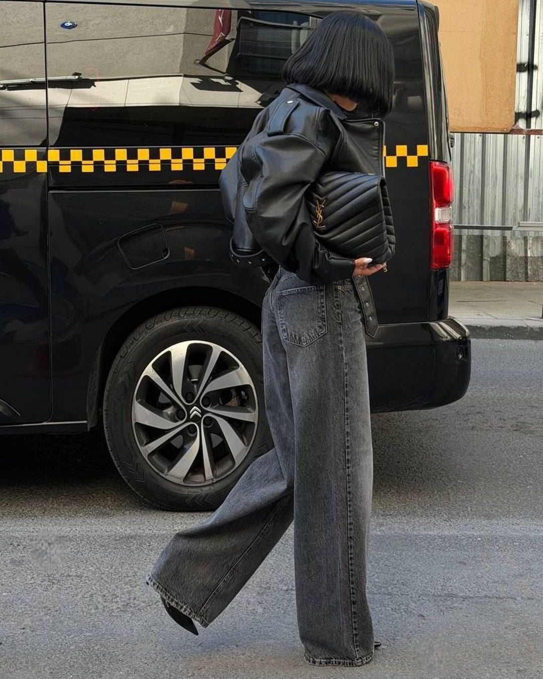 Jeans - Denim - side view
