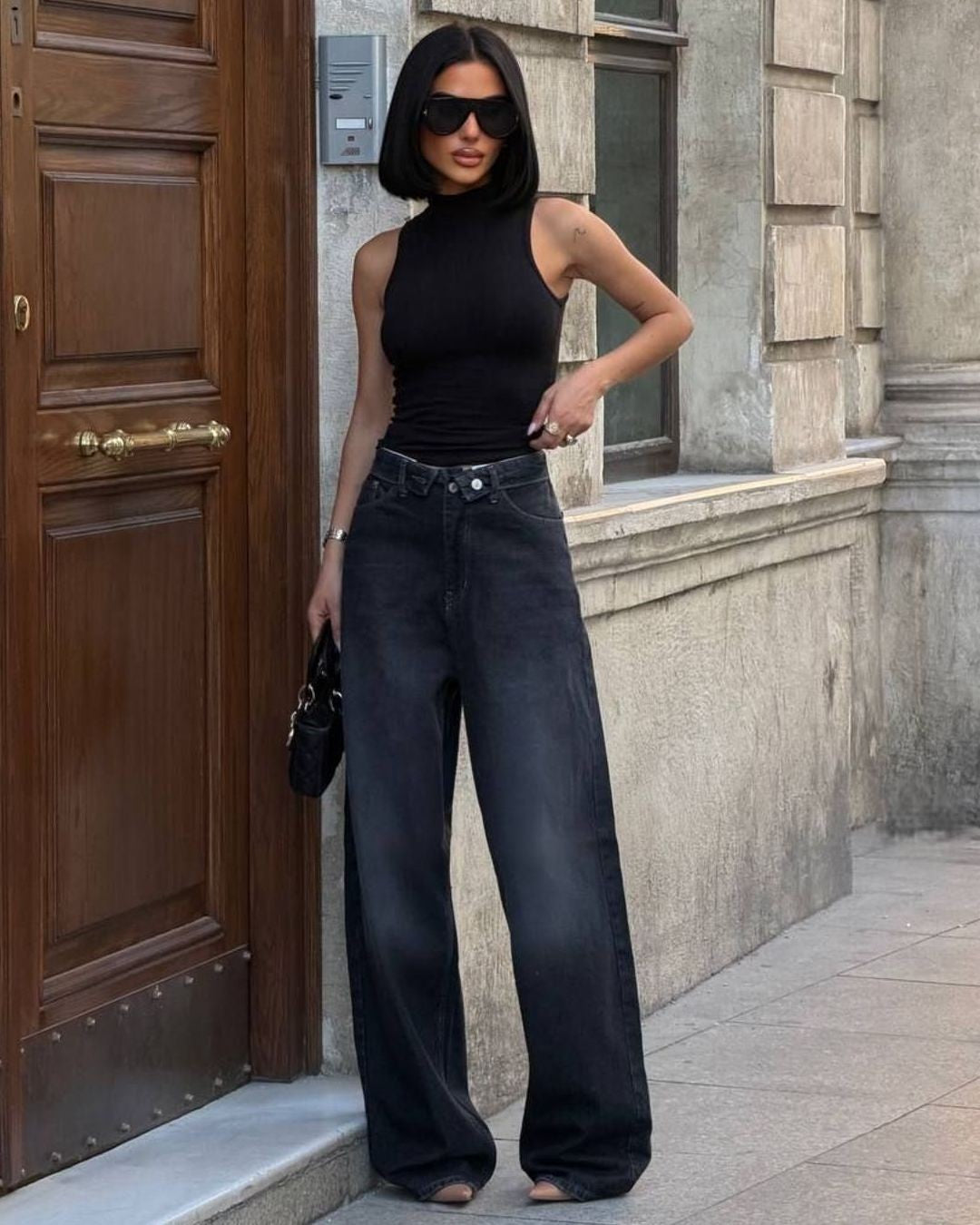 Jeans - Black - front view