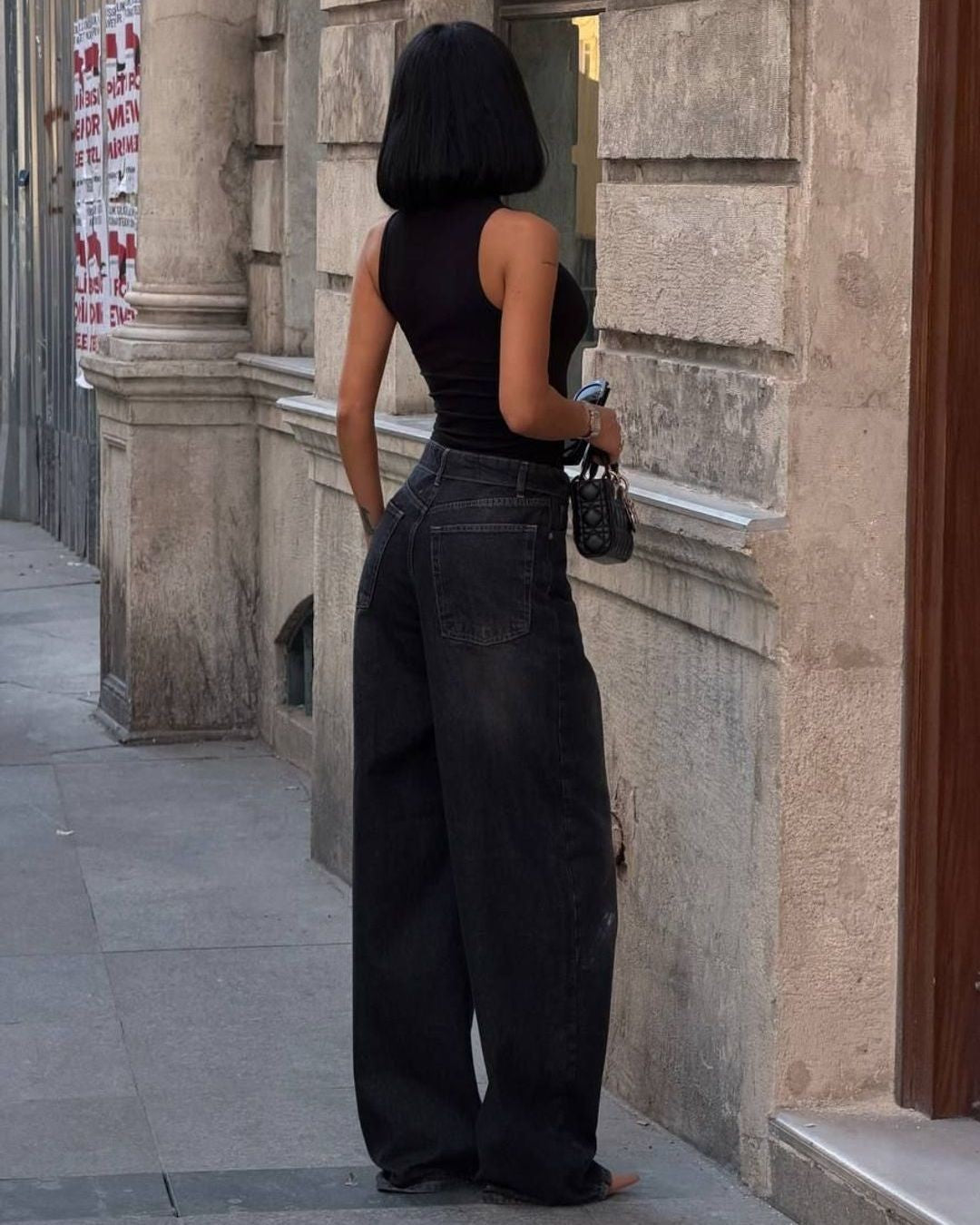 Jeans - Black - three-quarter view