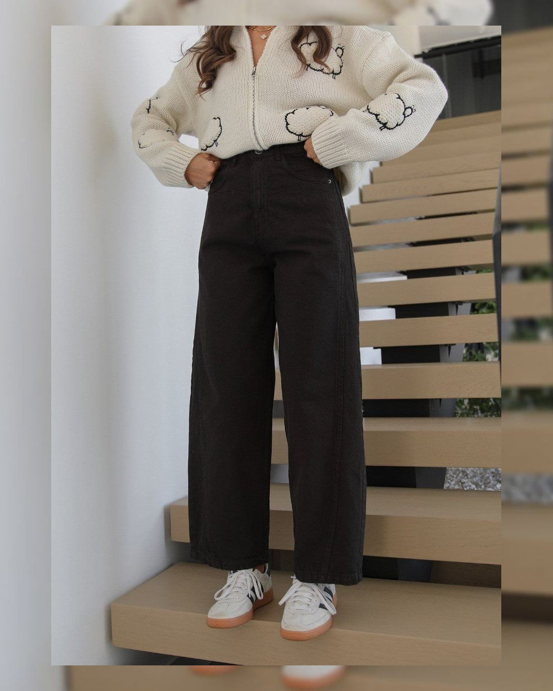 Jeans - Brown - front view