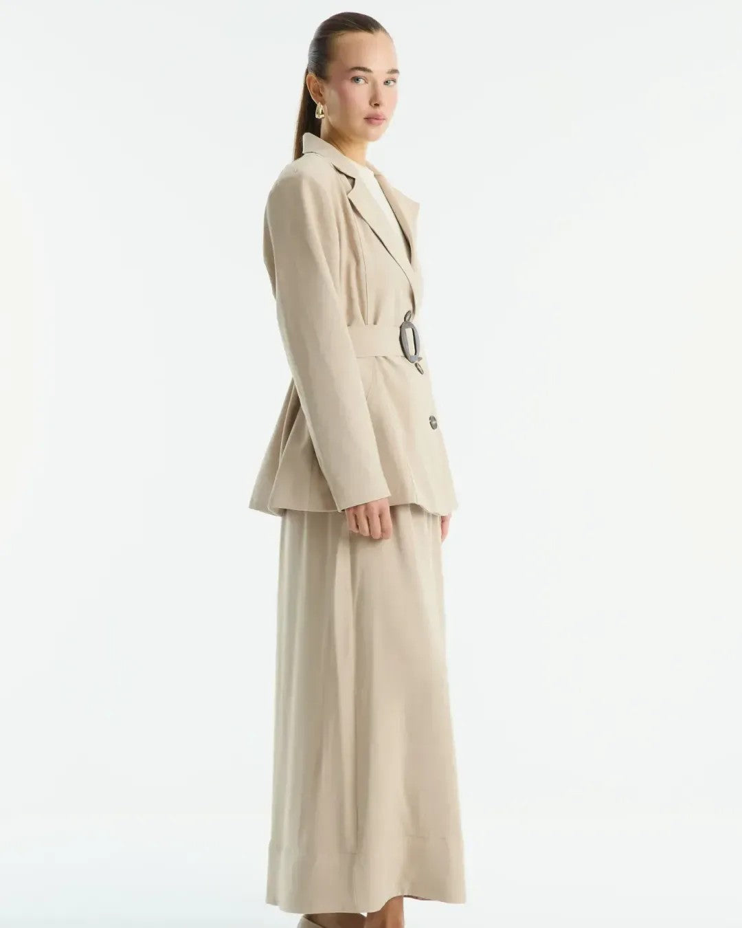 Suit - side view
