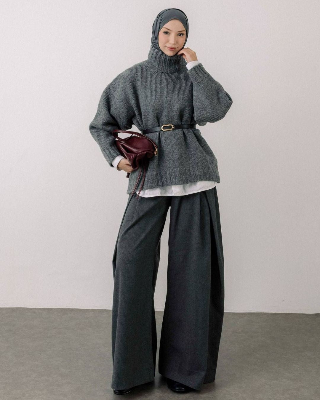 Must Have Turtleneck Sweater - Dark Grey - front view
