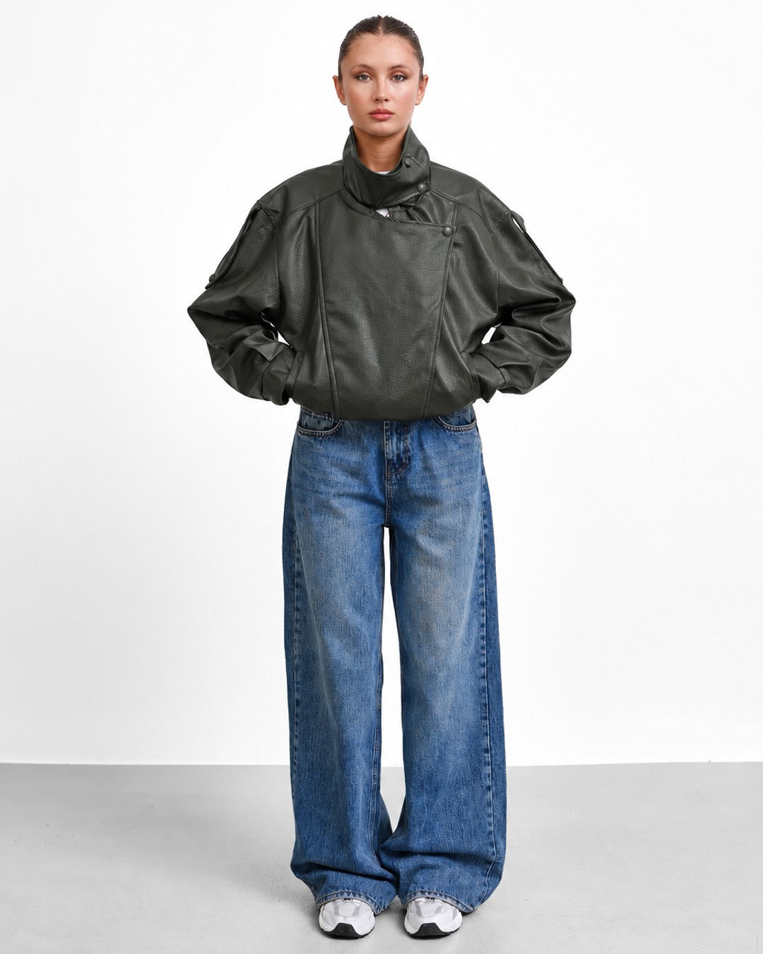 Oversized Leather Jacket - Zeti - front view