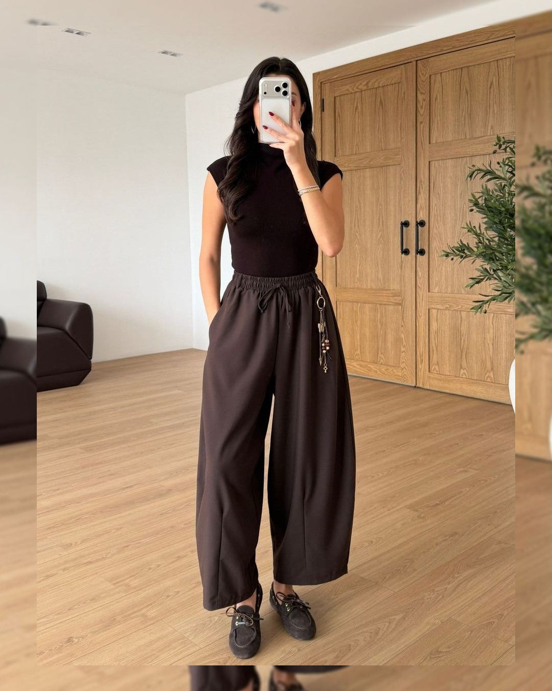 Pants - Brown - front view