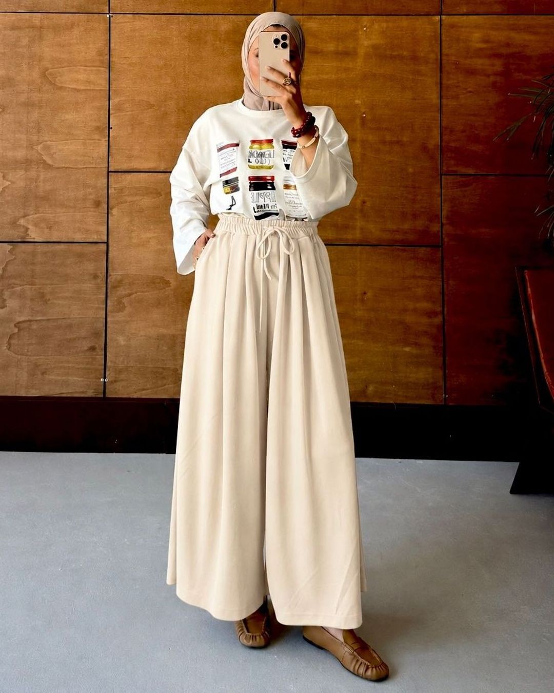 Pants - Beige - front view
