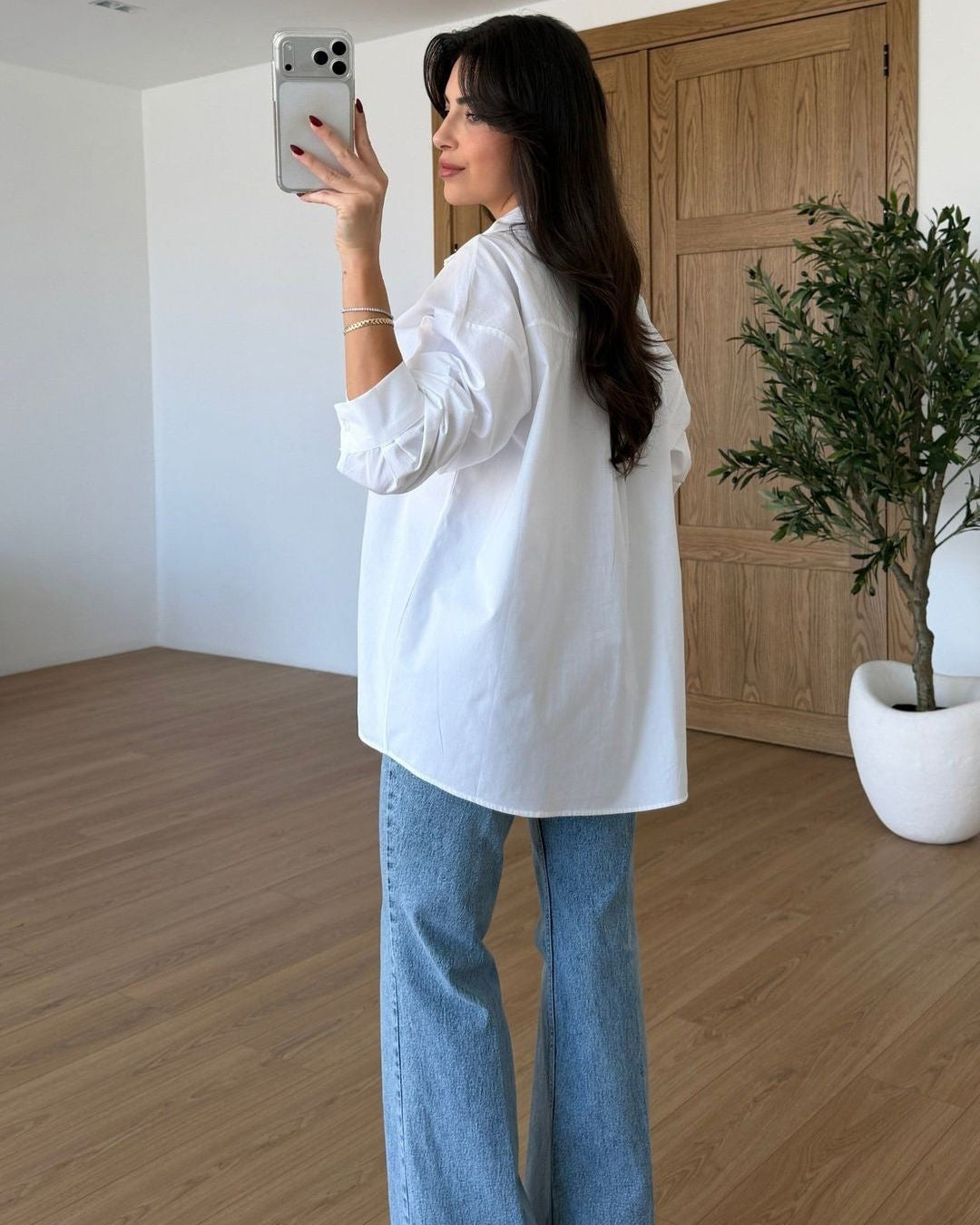 Shirt - White - three-quarter view