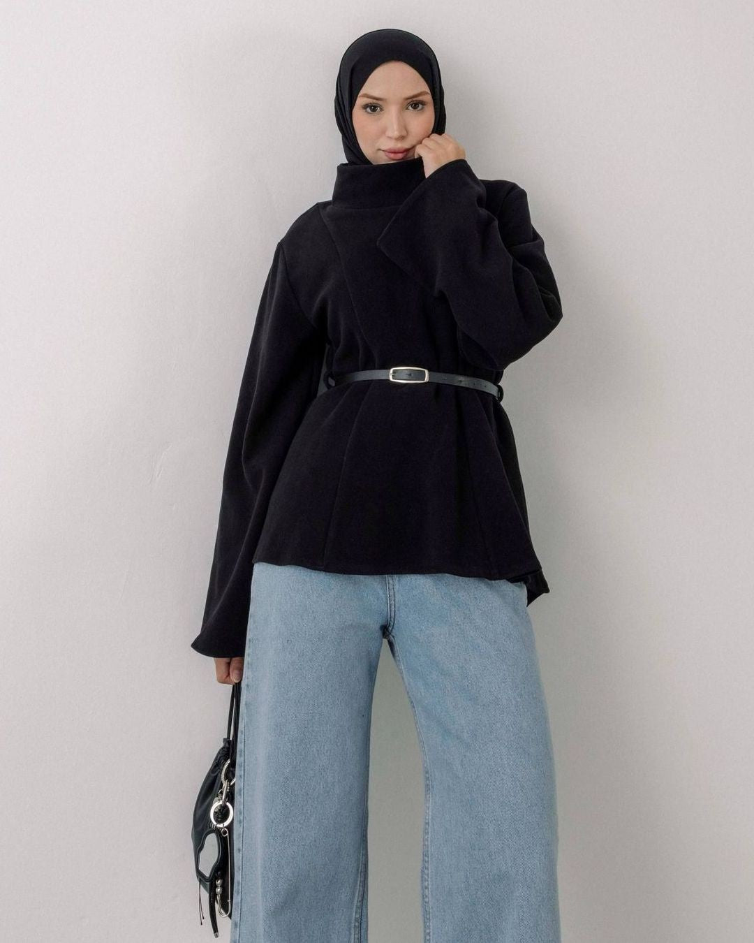 Top + Belt - Black - front view