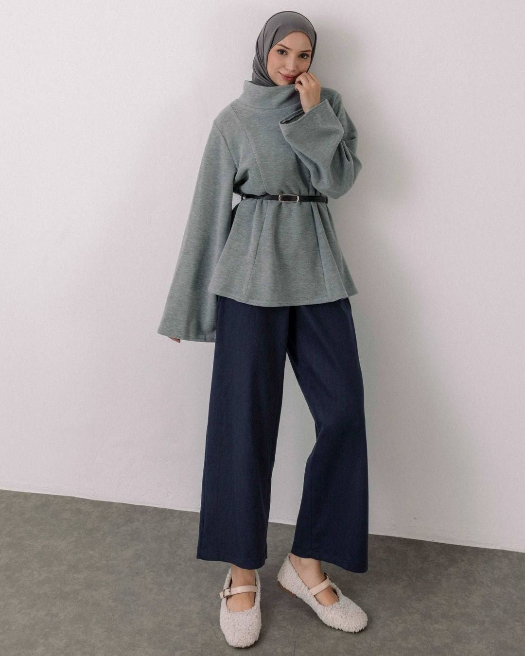 Top + Belt - Grey - front view
