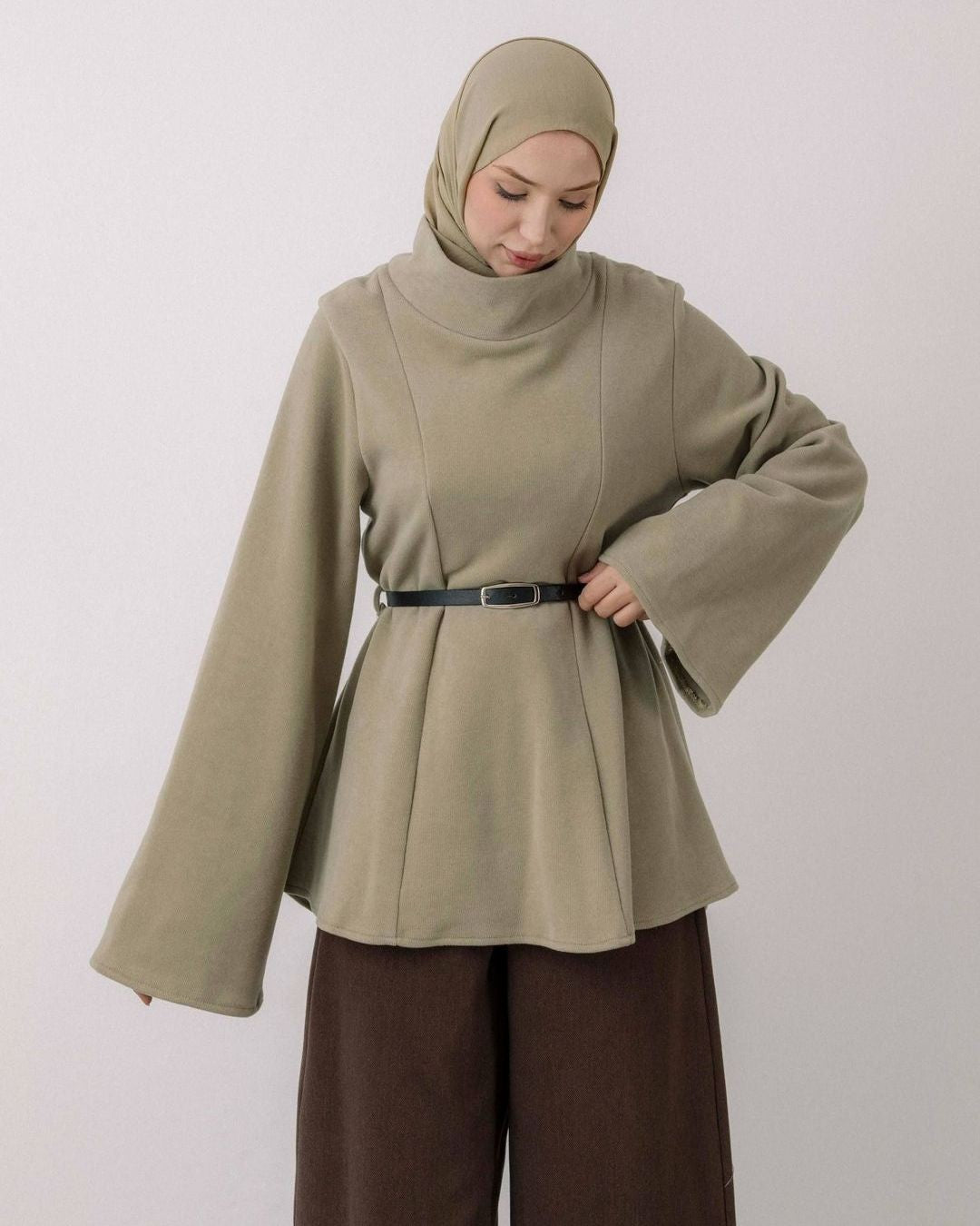 Top + Belt - Zeti - front view