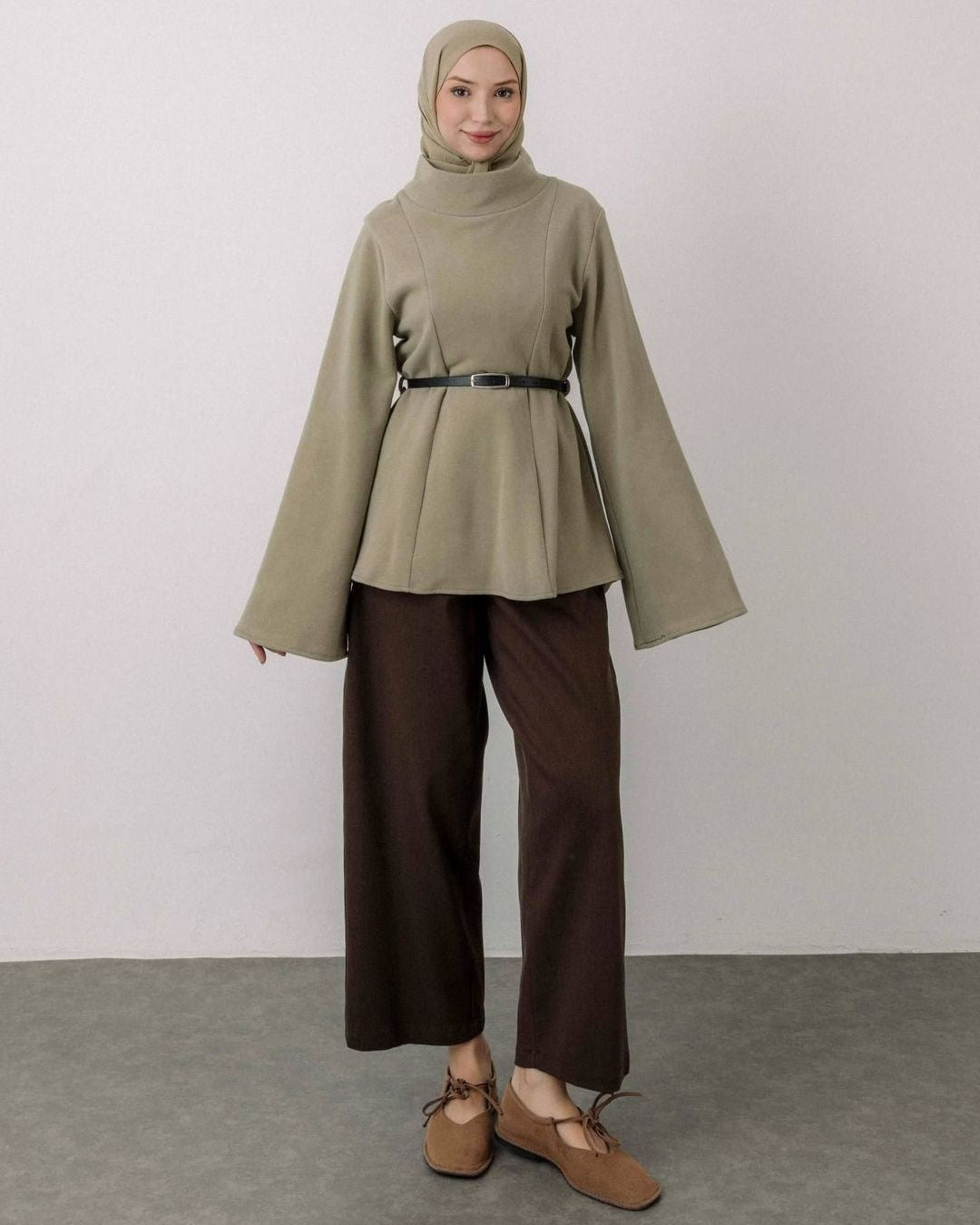 Top + Belt - Zeti - front view