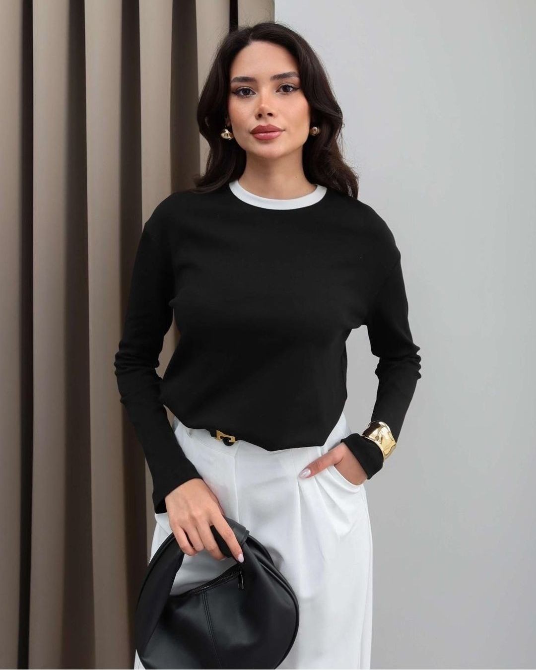 Top - Black - front view