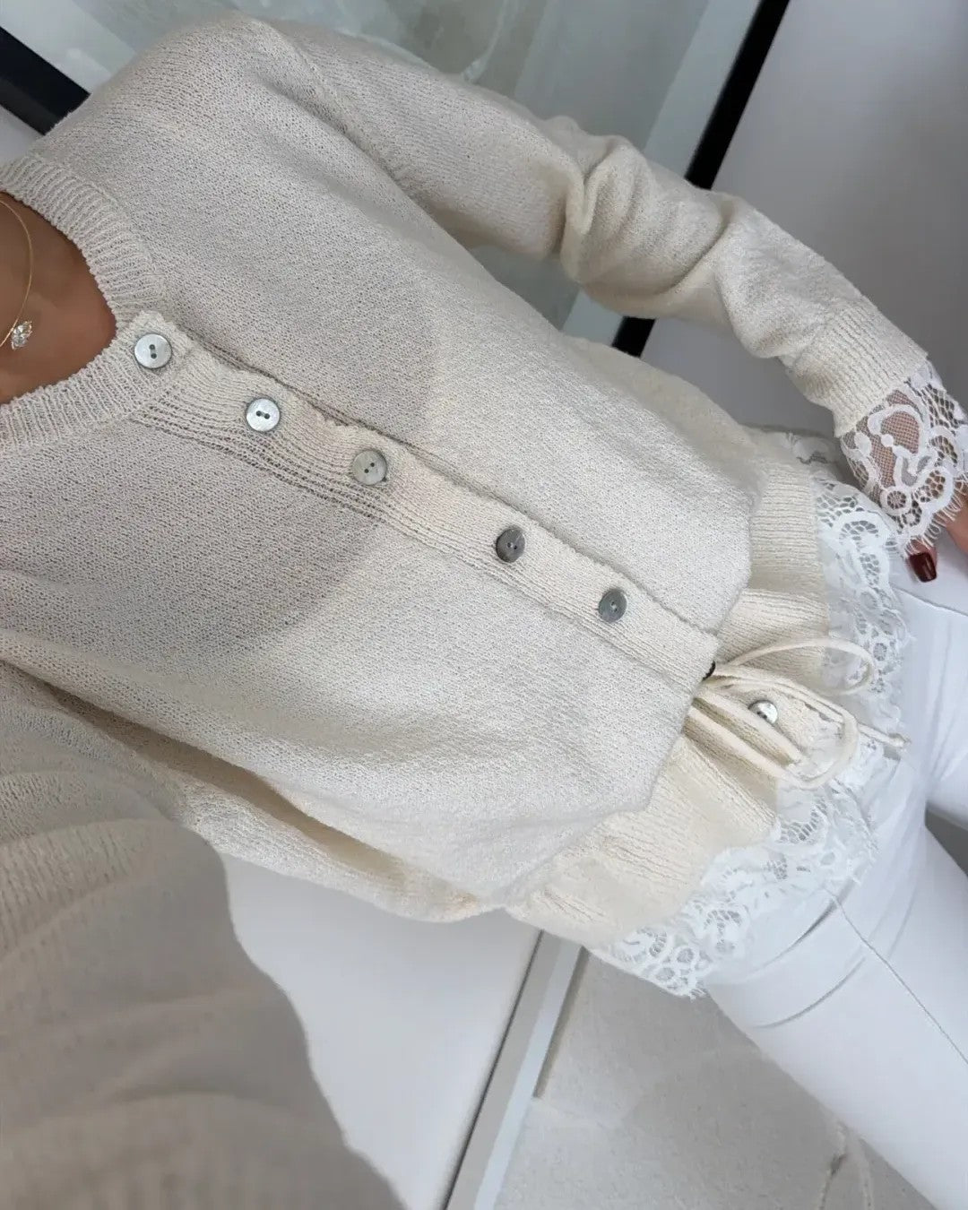 Top - Off White - detail