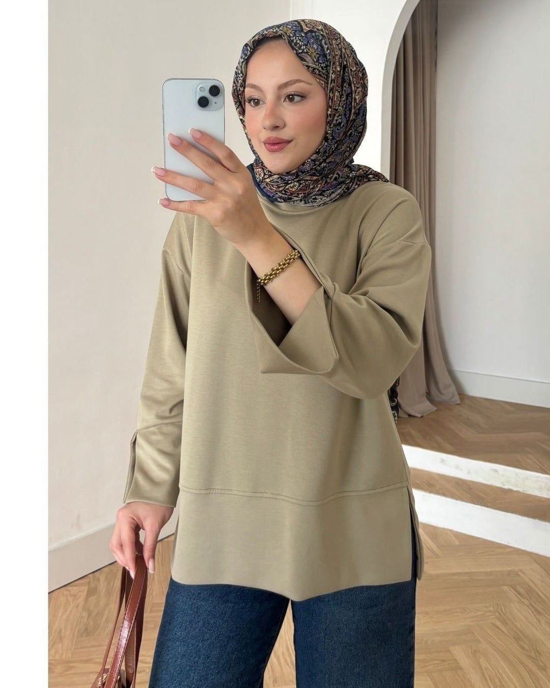 Top - Zeti - front view