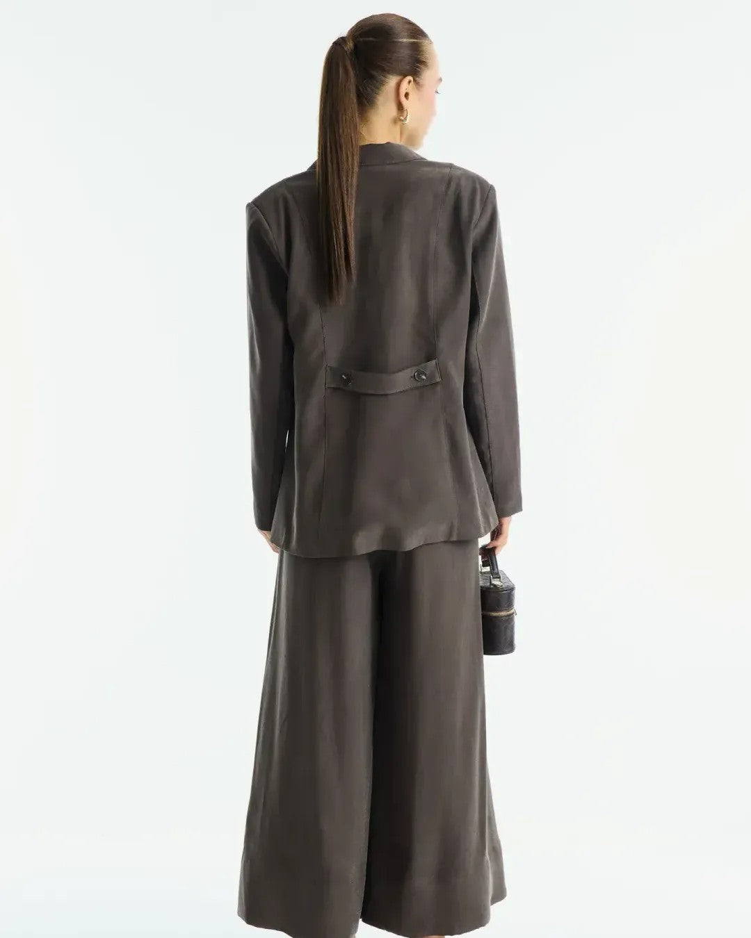 Two Piece Set + Belt - back view