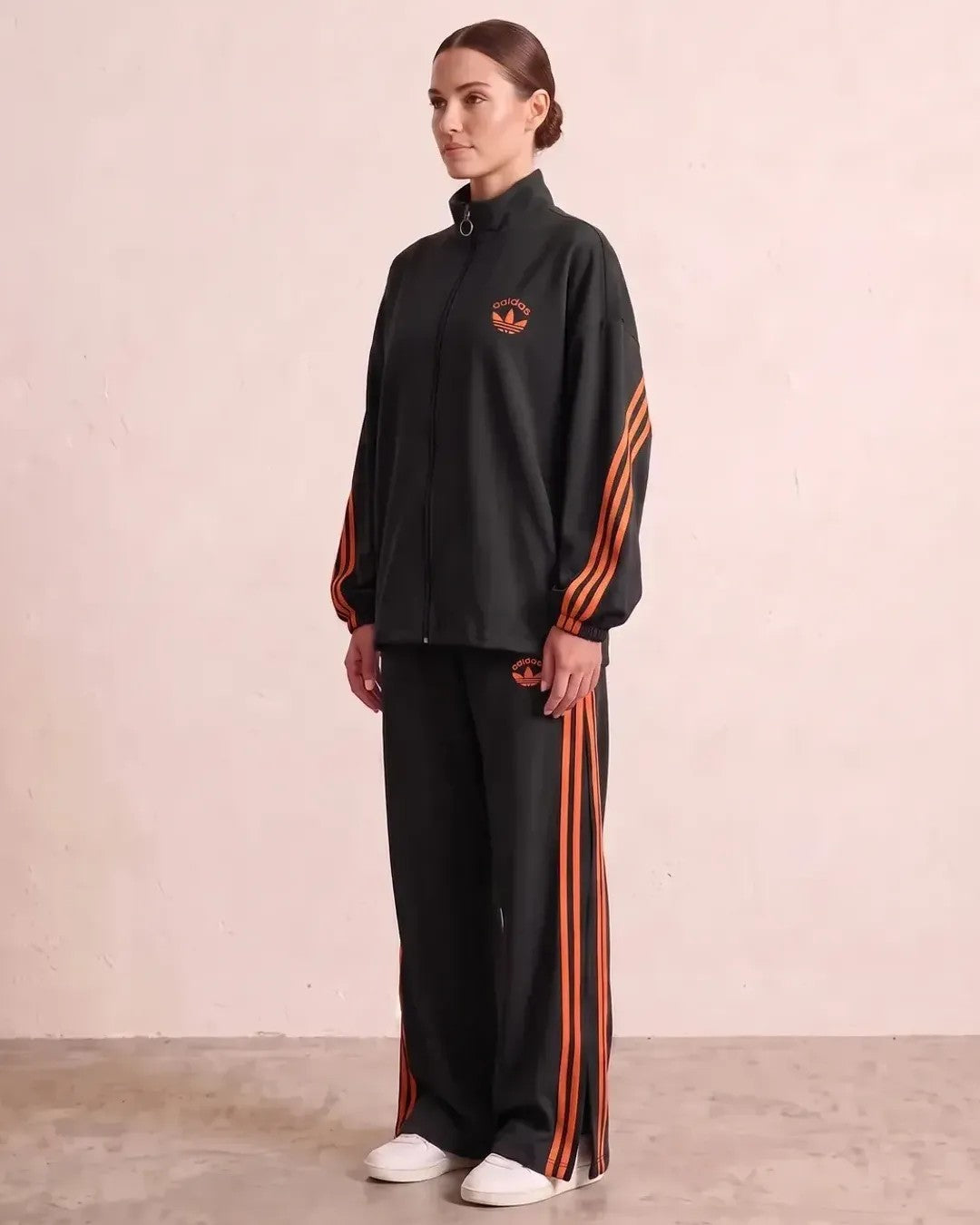 Two Piece Set - Black - three-quarter view