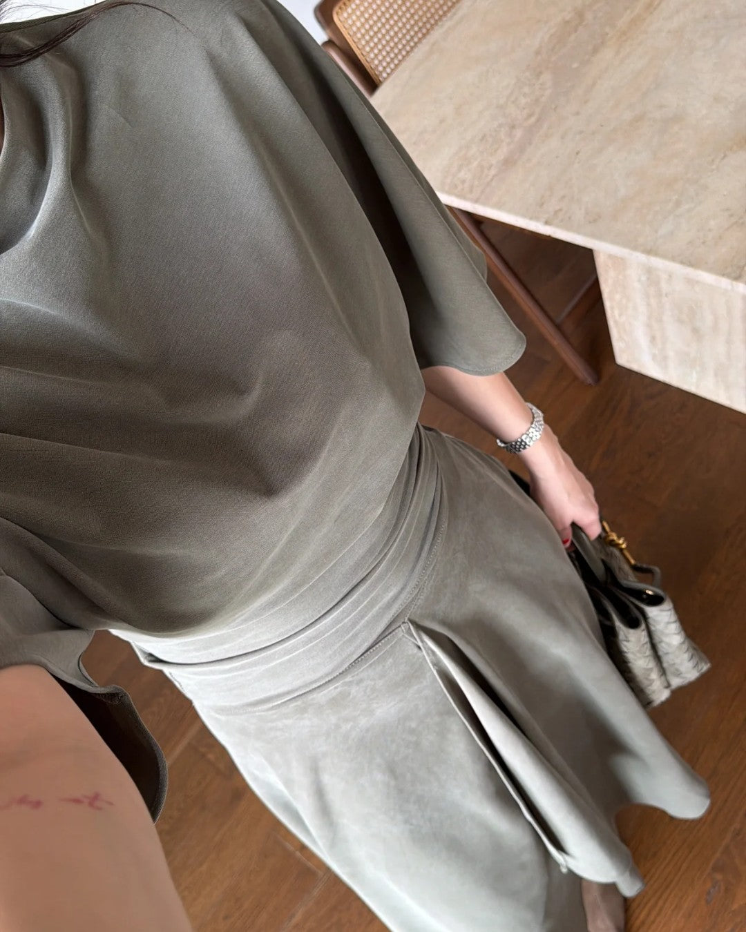 Asymmetric Ruffle Flow Set