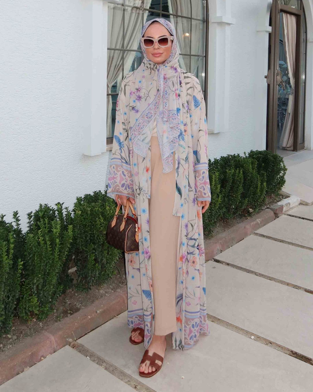 Blush Breeze Abaya