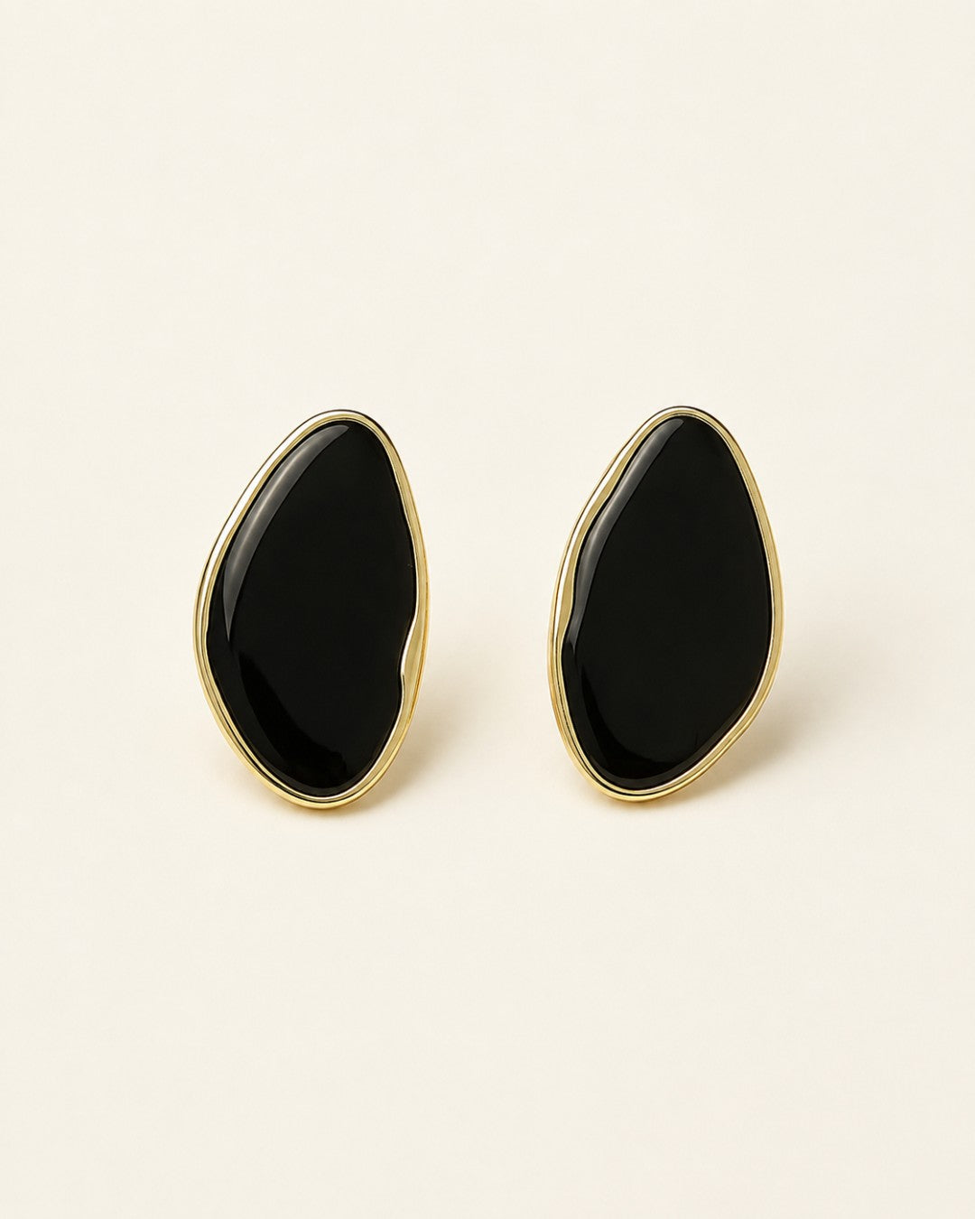 Claret Gloss Oval Studs