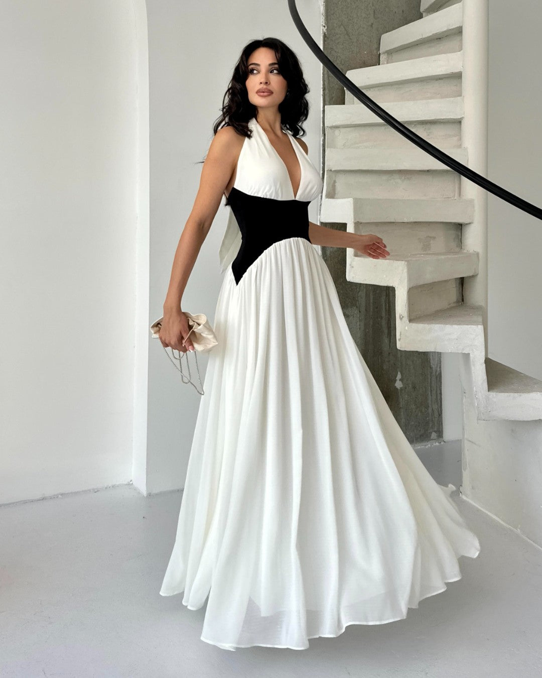Contrast Halter Maxi Dress