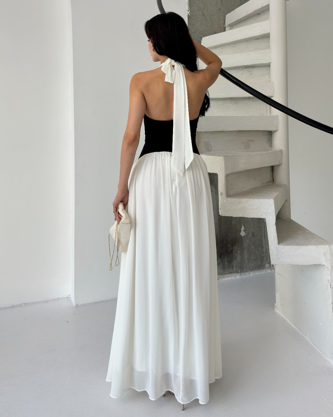 Contrast Halter Maxi Dress