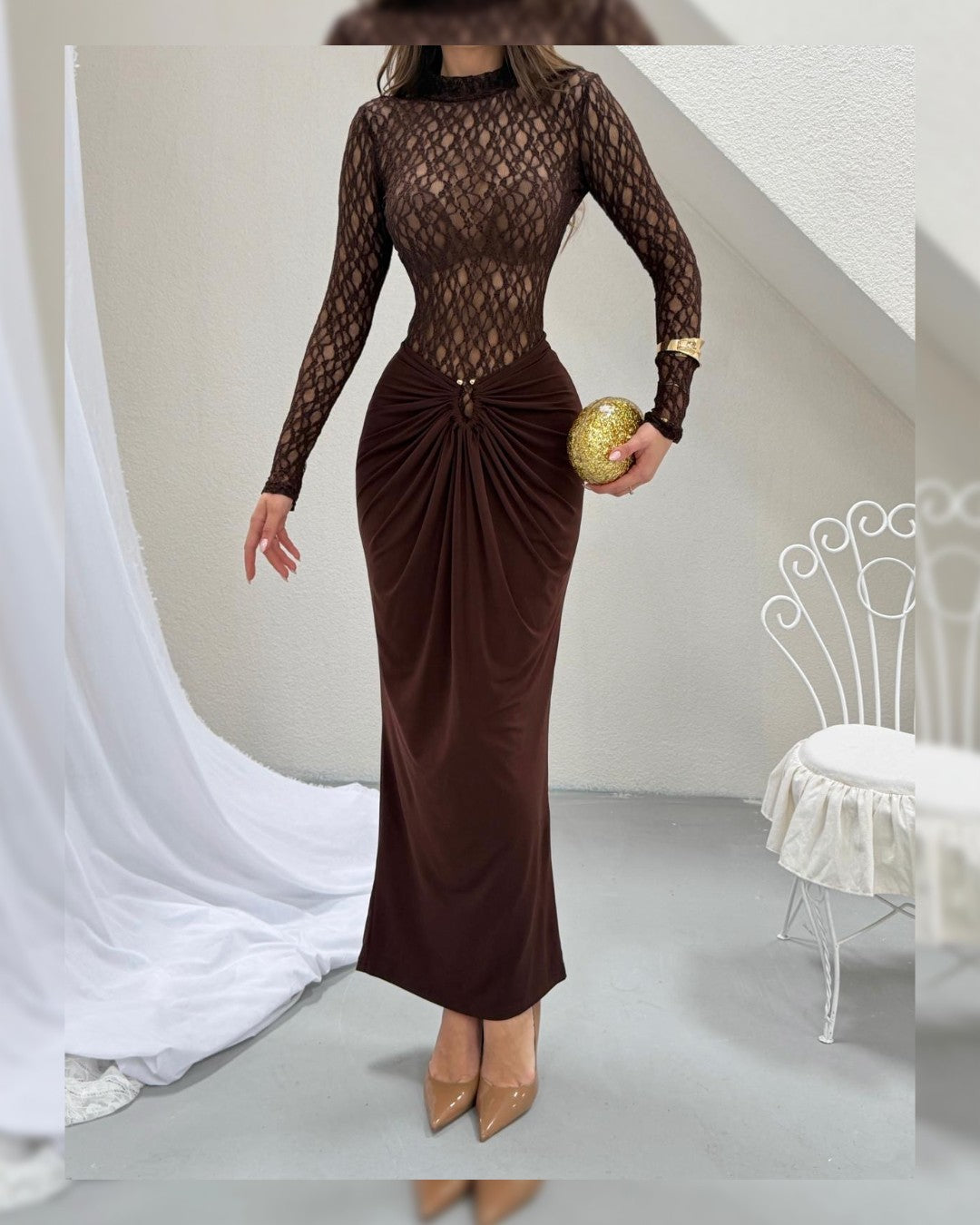 Dark Lace Hourglass Set