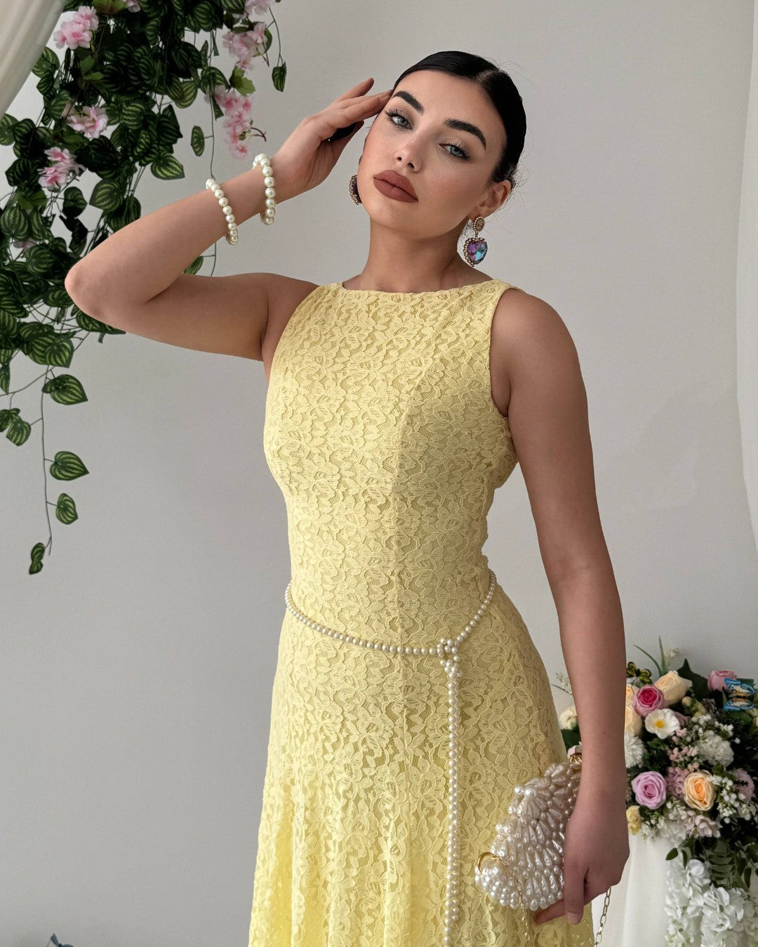 Elegant Waistline Lace Dress