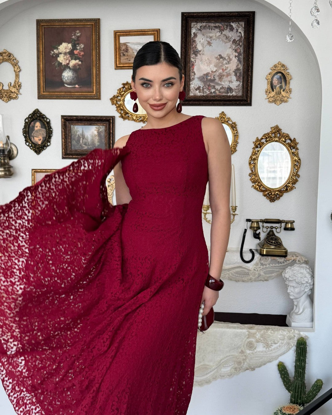 Elegant Waistline Lace Dress