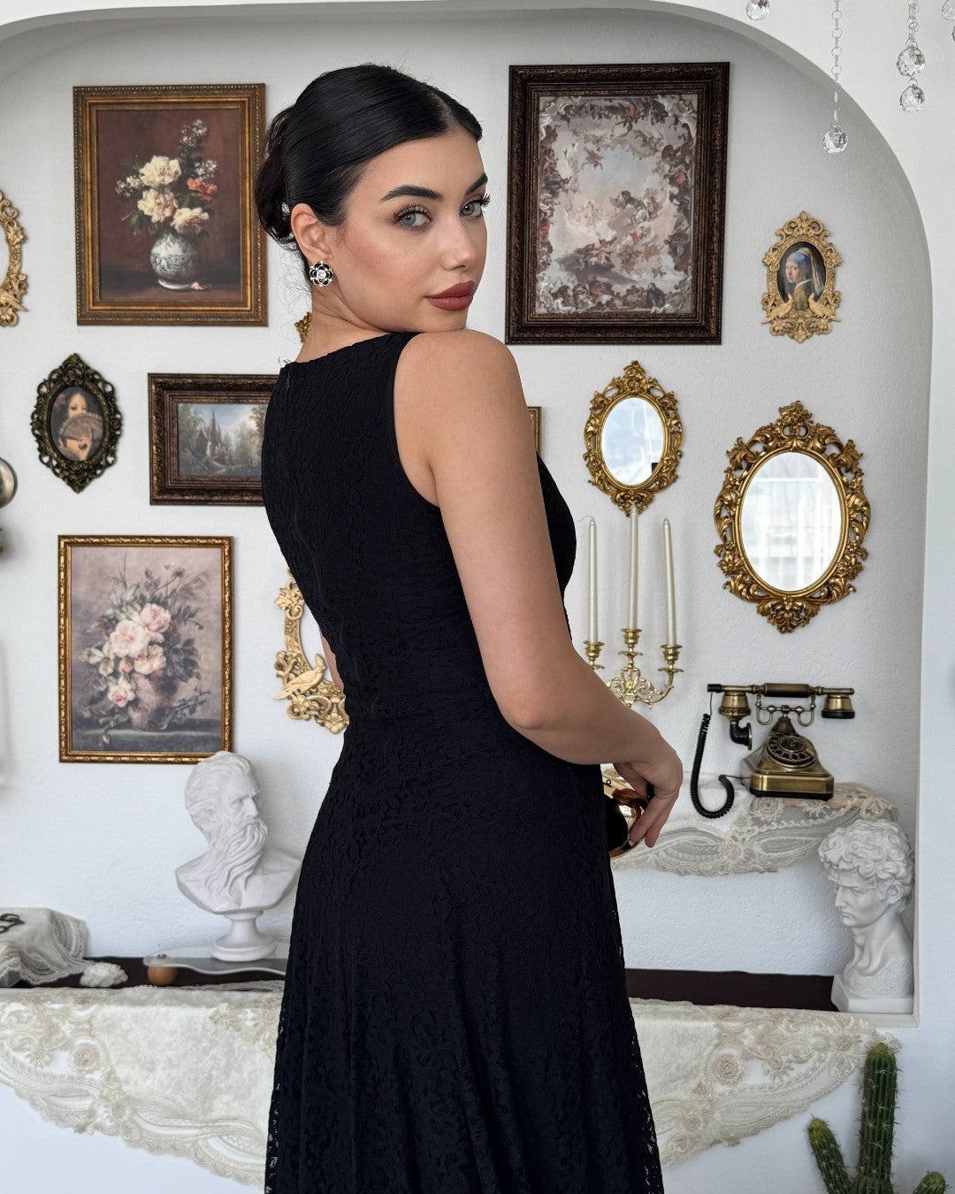 Elegant Waistline Lace Dress