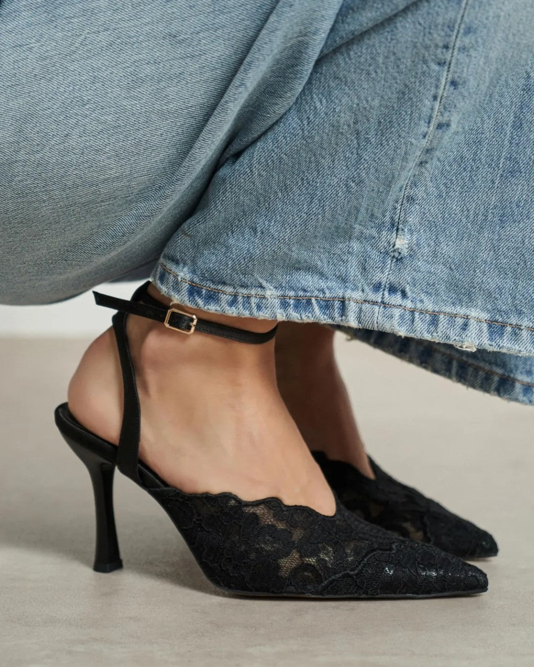 Faiz Insipred Lace Pumps