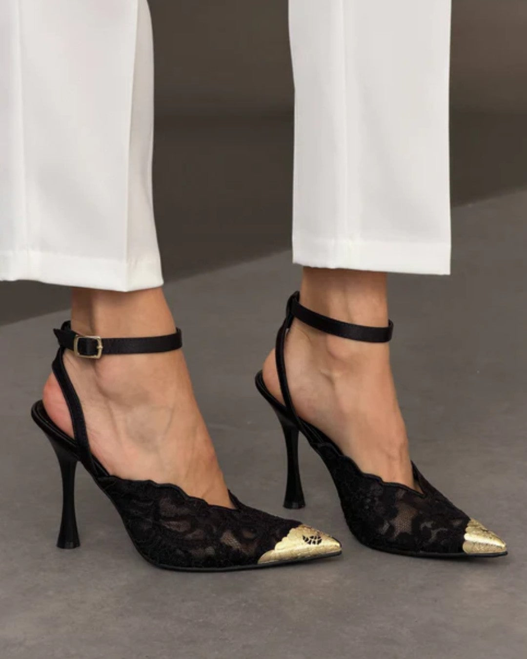 Faiz Inspired Lace Pumps With Metal Detail