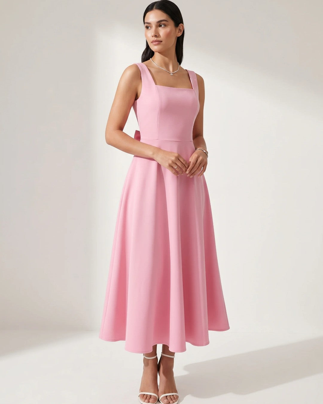 Féminine Bow Midi Dress
