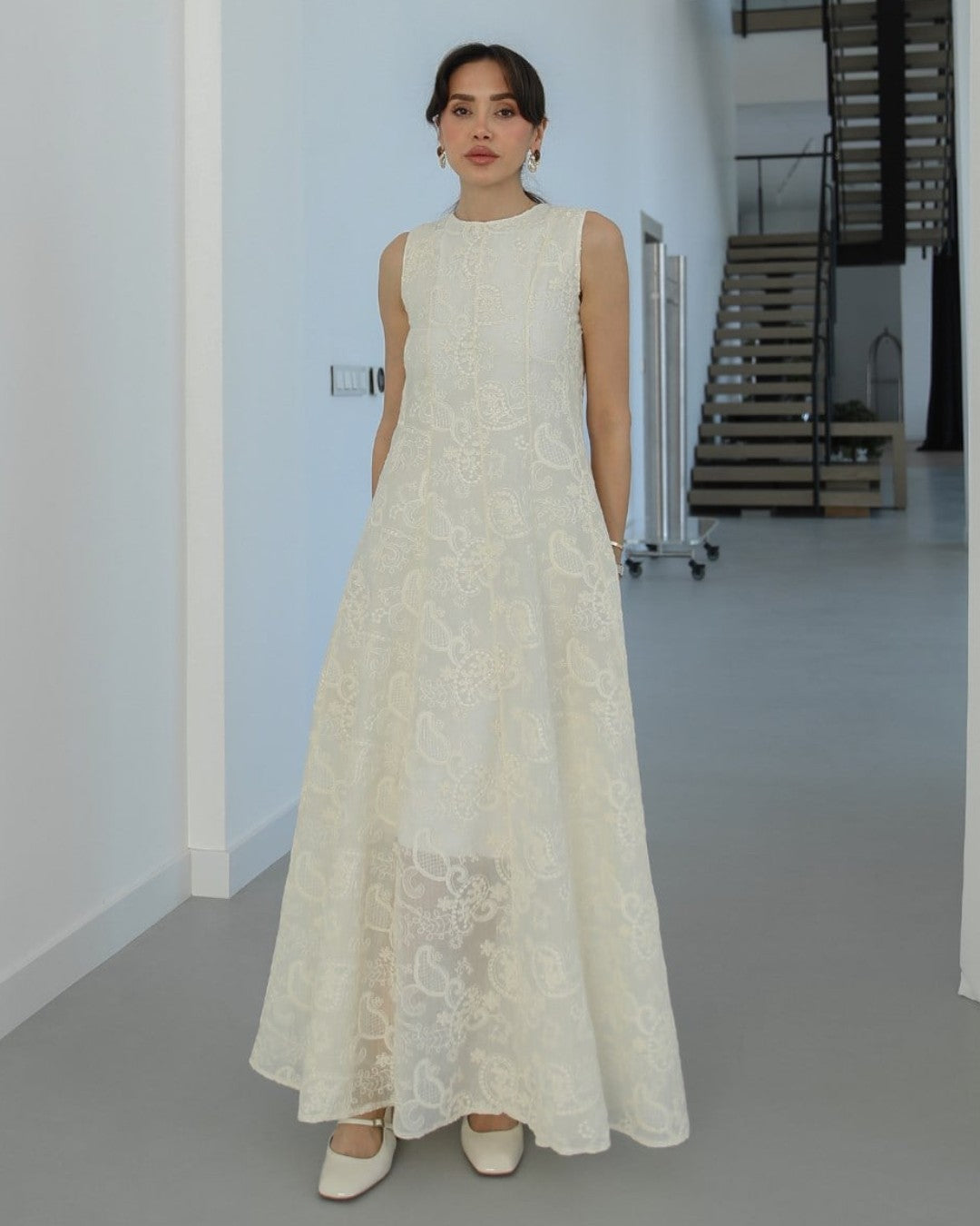 Feminine Silhouette Dress