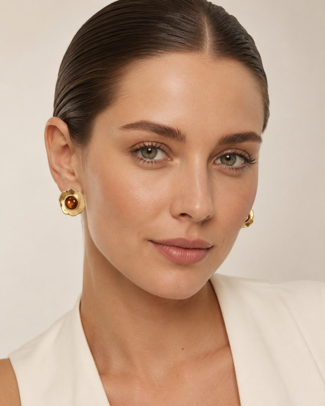 Garnet Hammered Studs