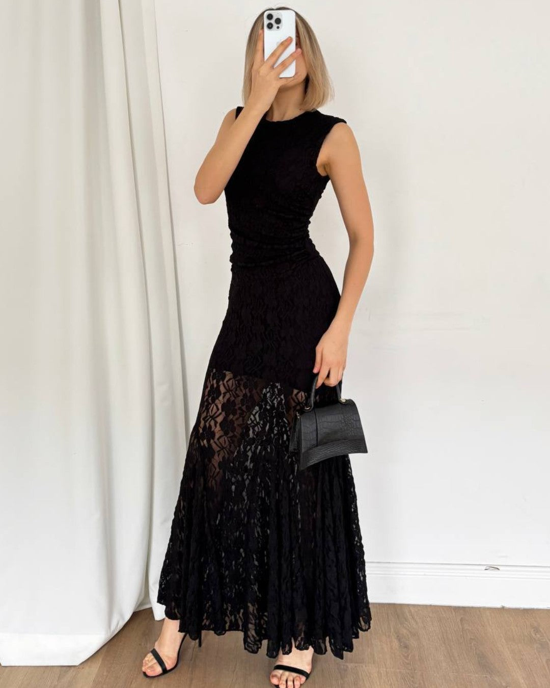 Lace Mermaid Maxi Dress