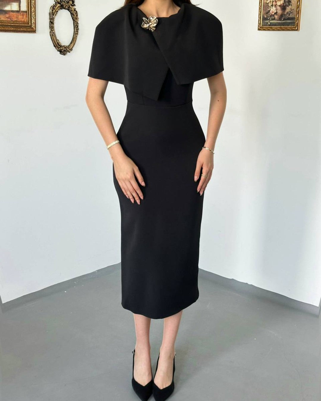 Louvre Cape Midi Dress