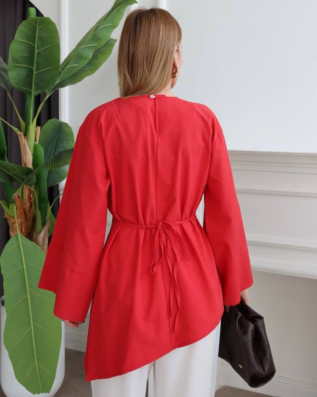 Luna Asymmetric Top