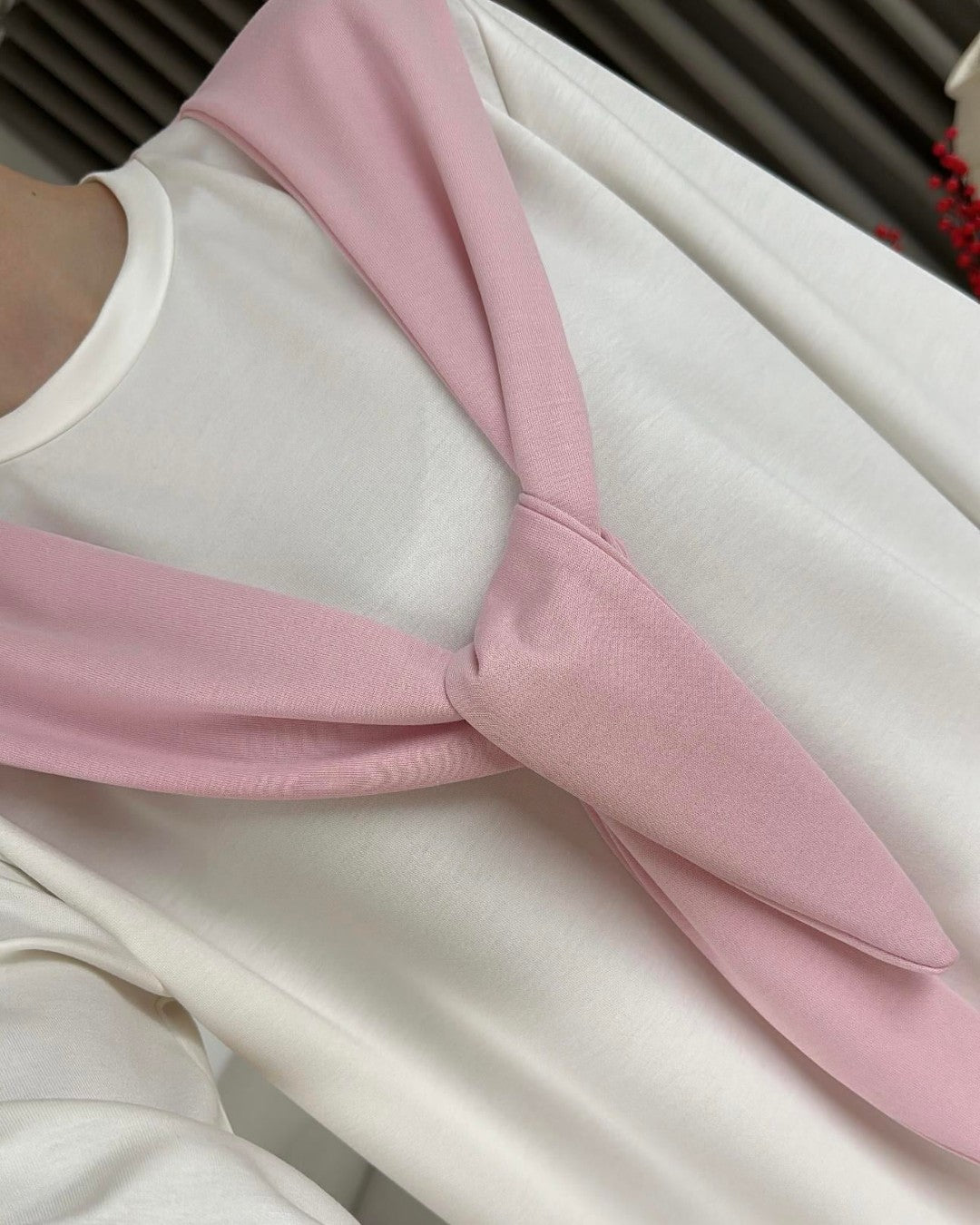 Minimal Scarf Lounge Set