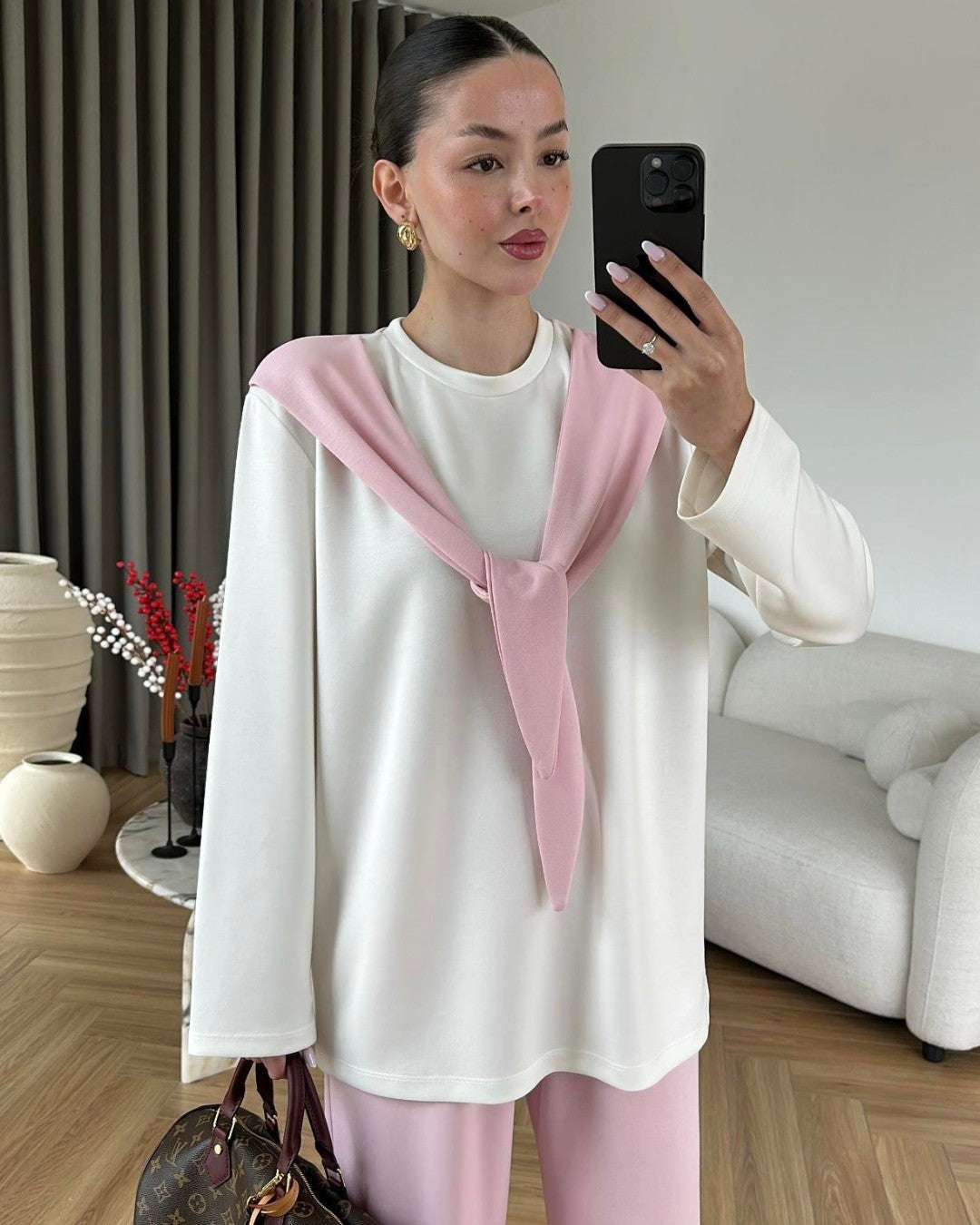 Minimal Scarf Lounge Set