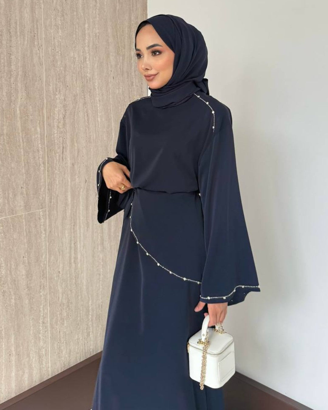 Modest Pearl Set