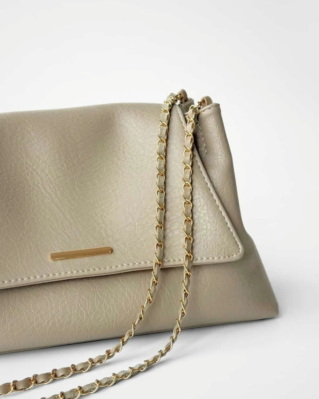 Monroe Chain Bag